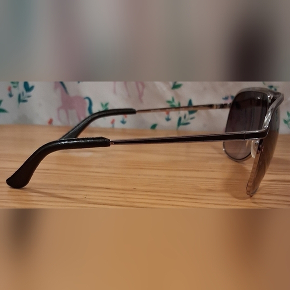 EUC Vintage Salvatore Ferragamo SF112SL Black Leather Aviator Casual Sunglasses main image 6